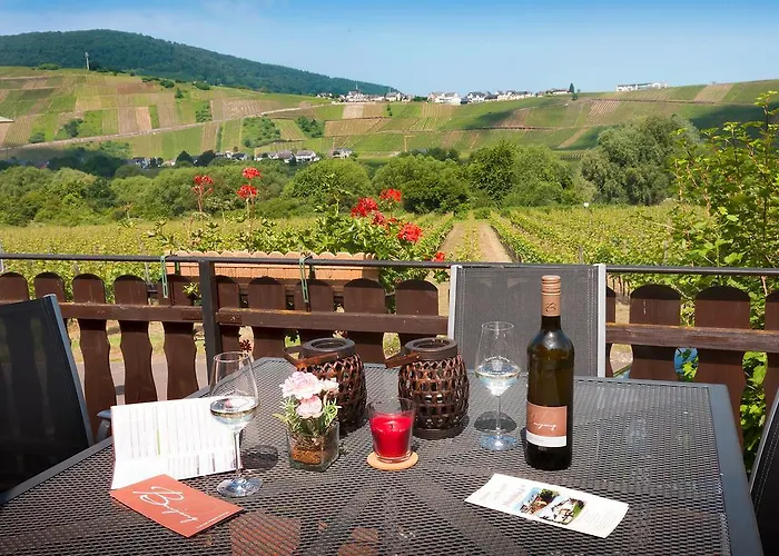 Und Weingut Moselblick 브라운버그