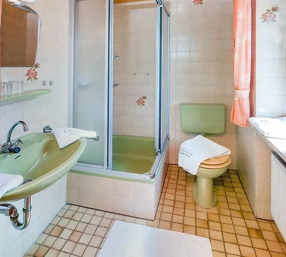 Und Weingut Moselblick 게스트하우스